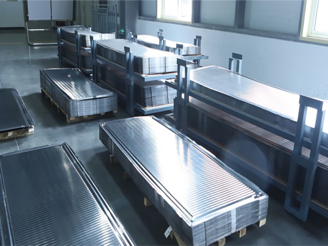 全流道平板集熱器